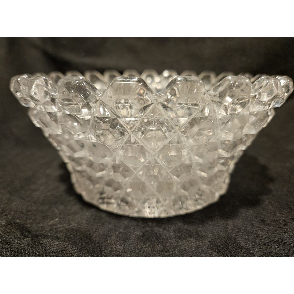 Westmoreland Line #444 Overall Hob Elegant Pressed Glass Bowl
